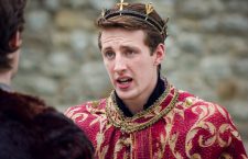 Actorsplaying the King of England in open air Sheakespear theater production